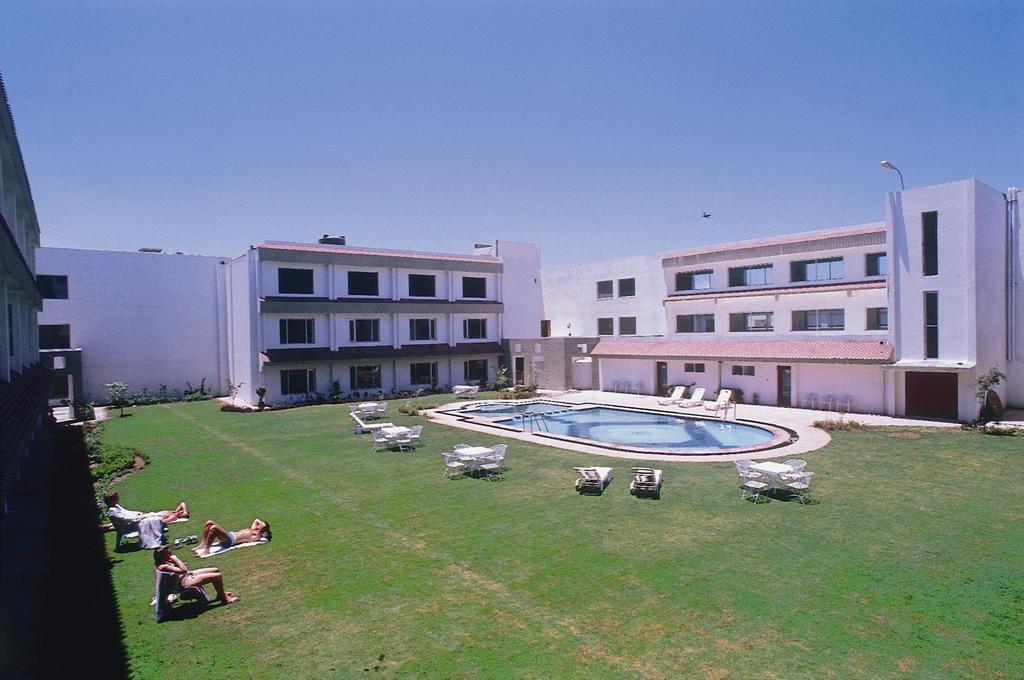 Hotel Express Residencia - Jāmnagar Exterior foto